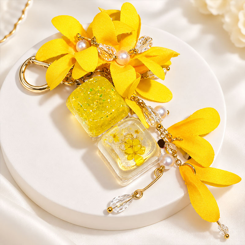 lucky click fidget keychain blind box yellow